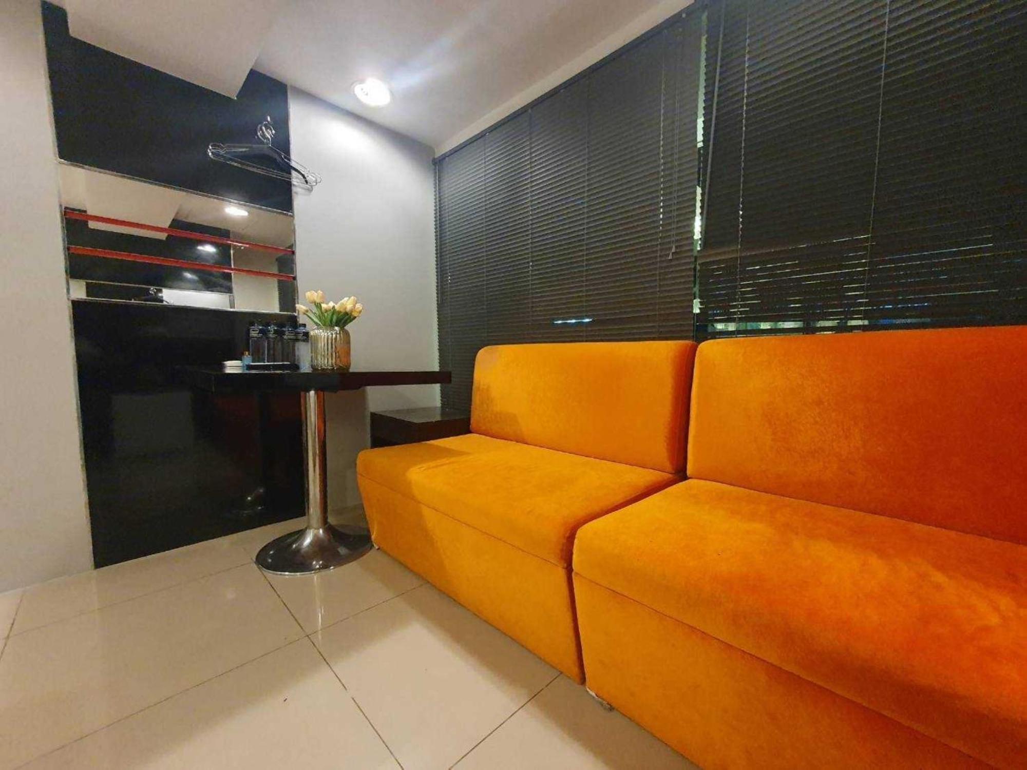 De Lux Bangkok Hotel מראה חיצוני תמונה