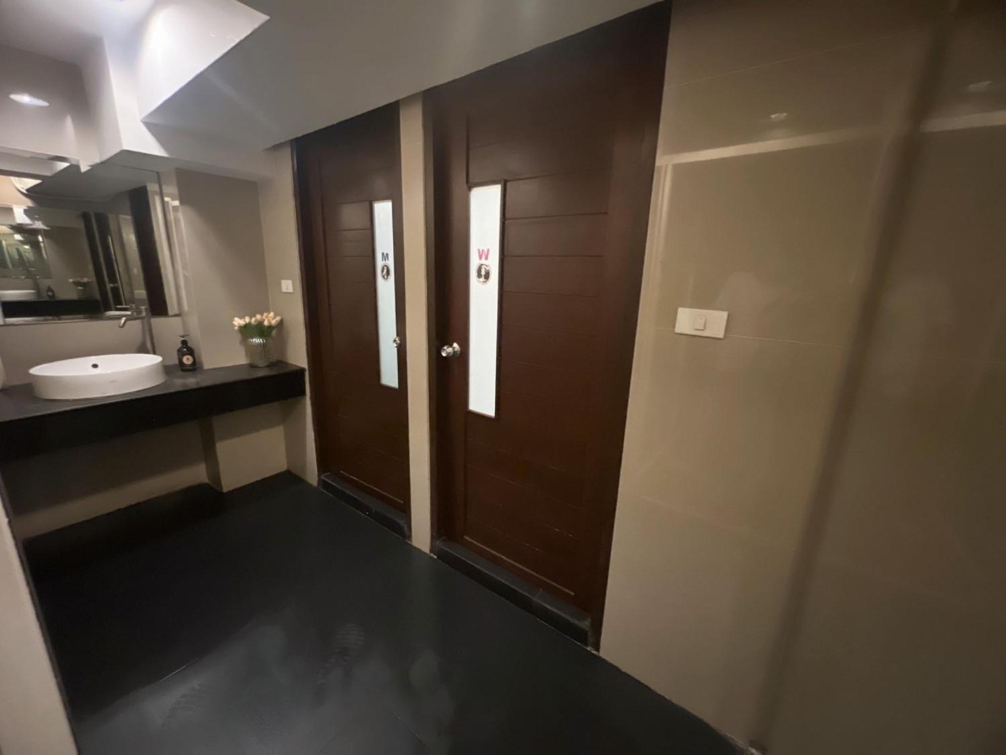 De Lux Bangkok Hotel מראה חיצוני תמונה